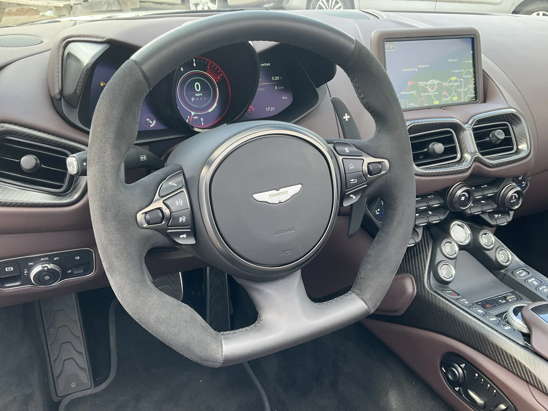 Hoofdafbeelding Aston Martin V8 Vantage