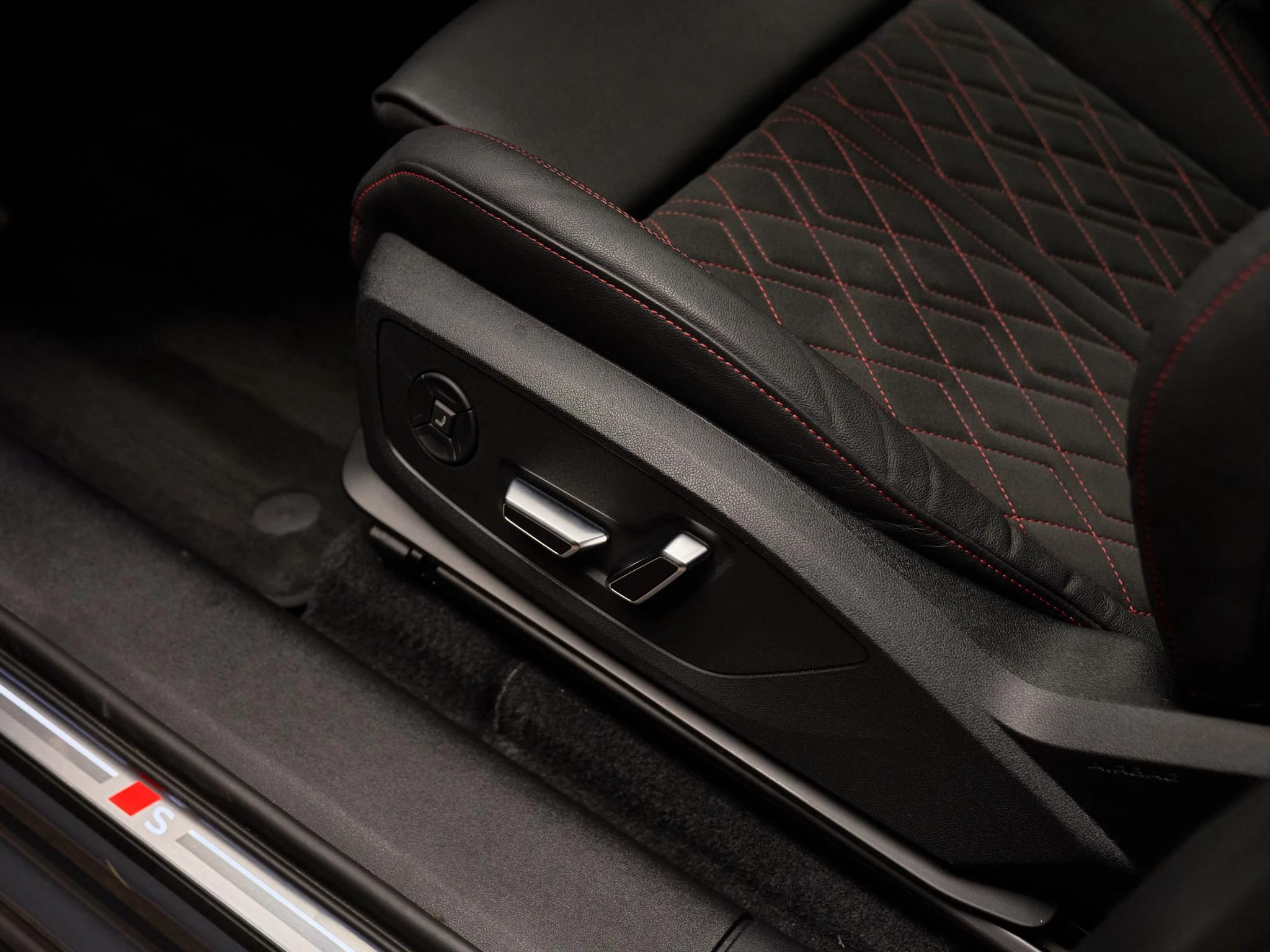 Hoofdafbeelding Audi SQ6 e-tron