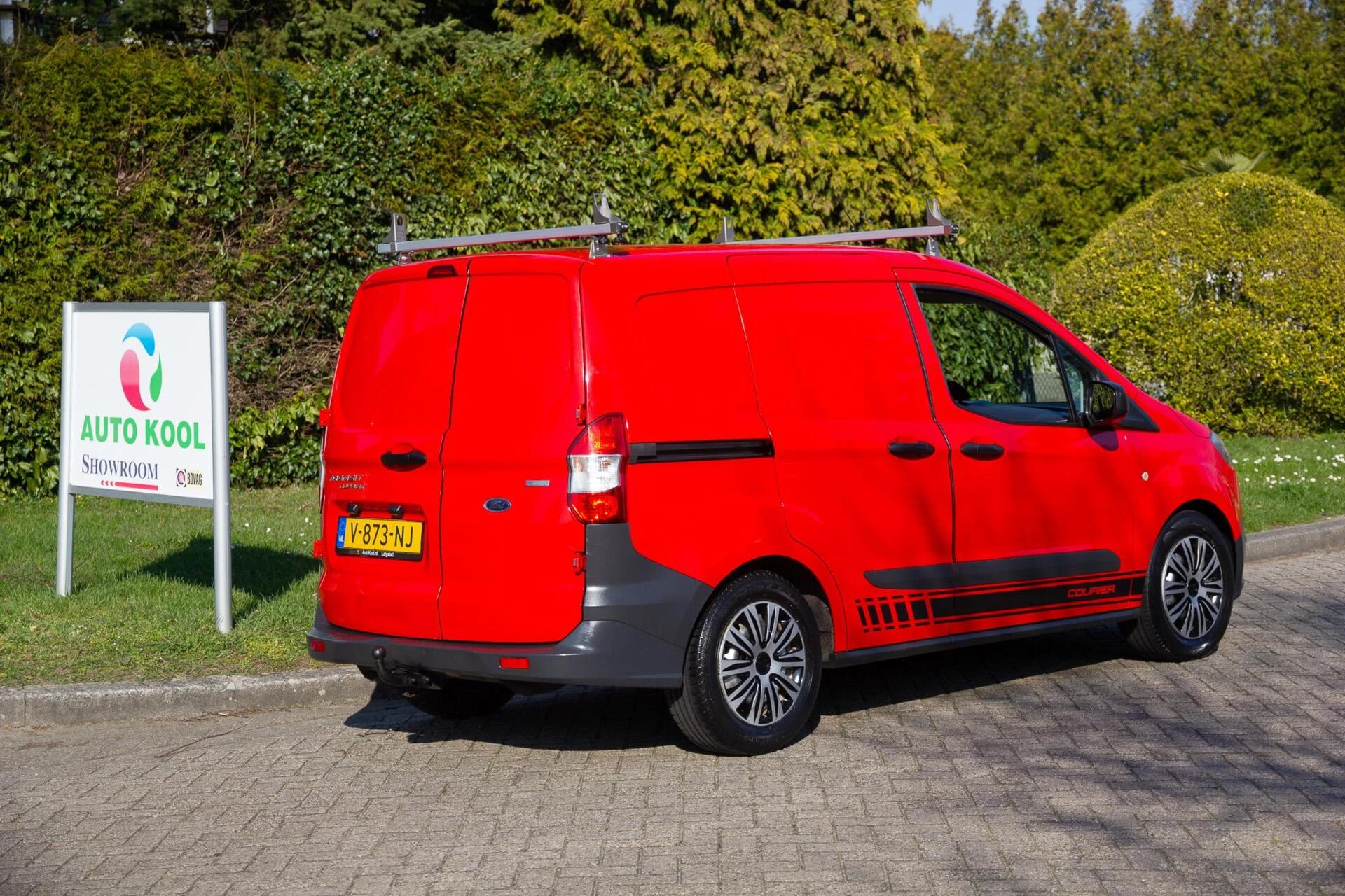 Hoofdafbeelding Ford Transit Courier