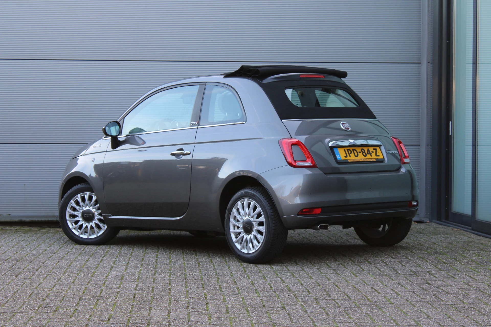 Hoofdafbeelding Fiat 500C
