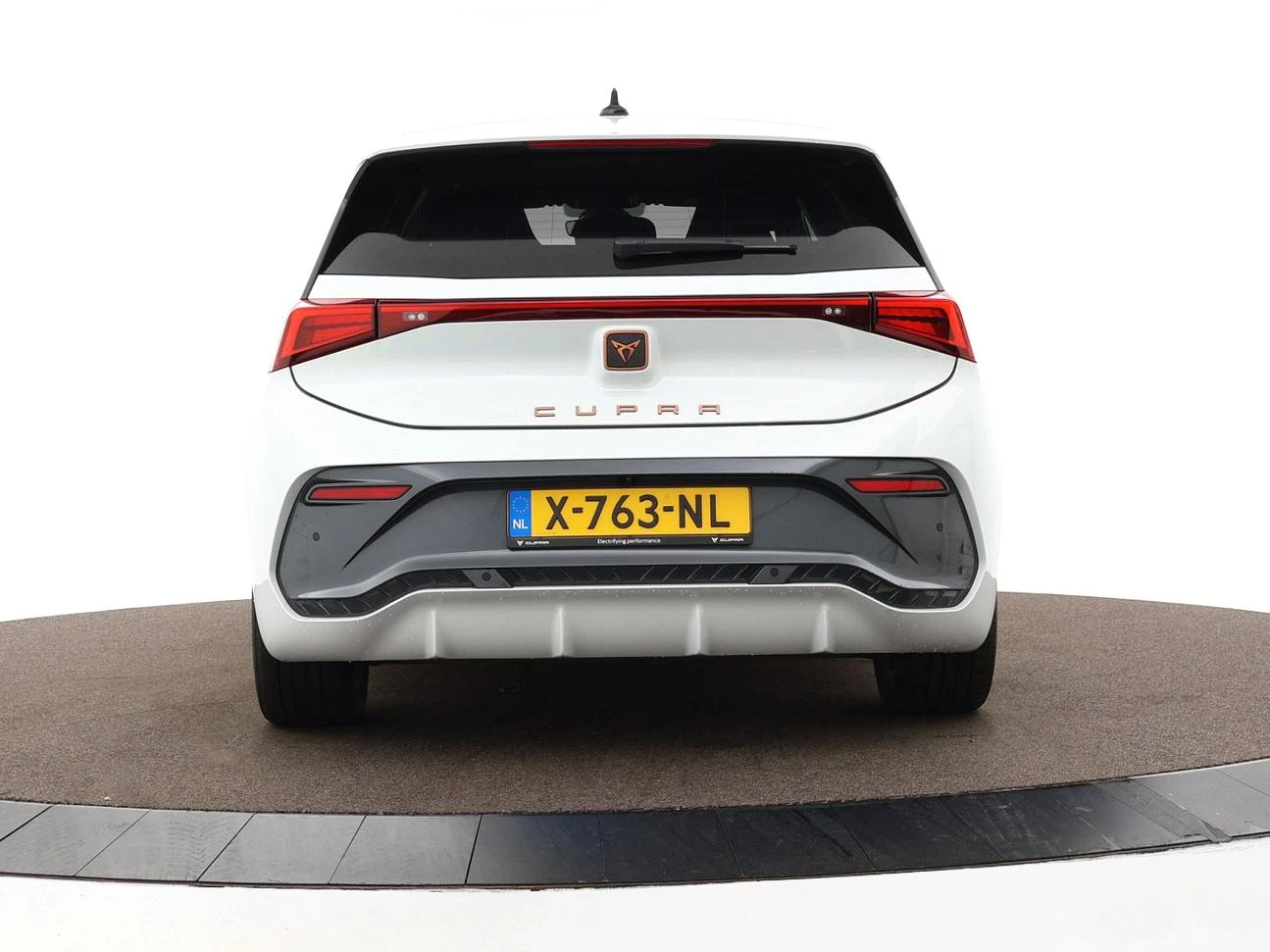 Hoofdafbeelding CUPRA Born