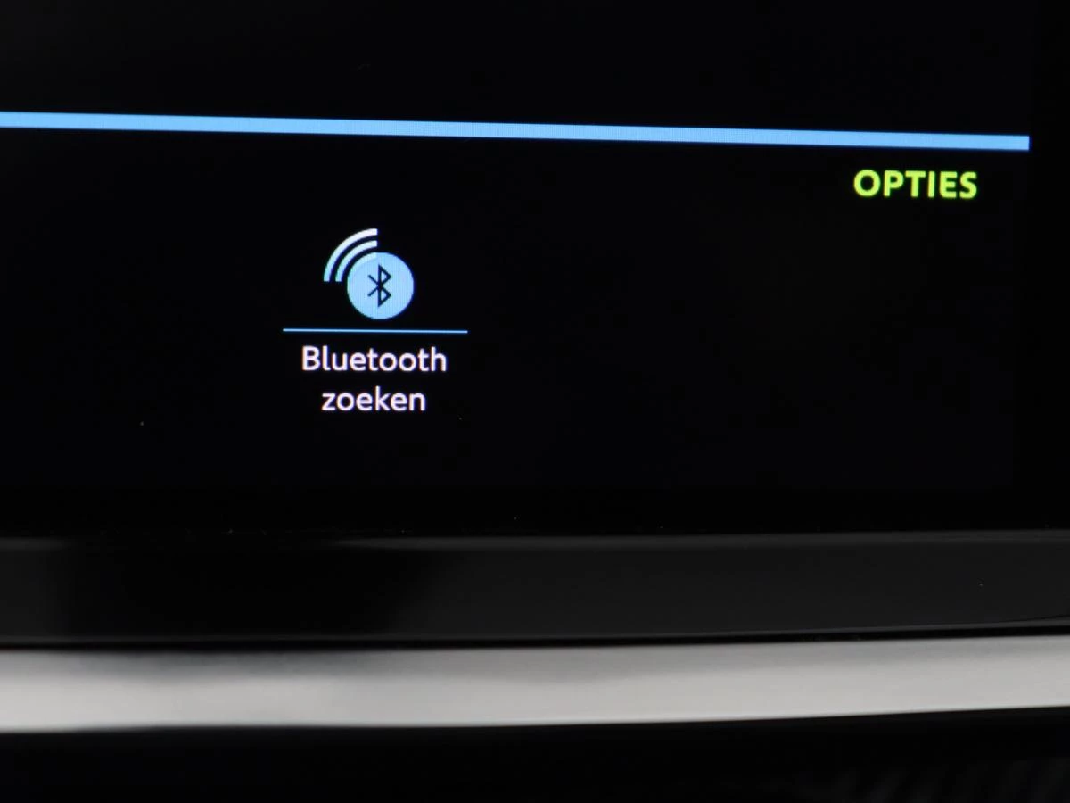 Hoofdafbeelding Peugeot e-2008