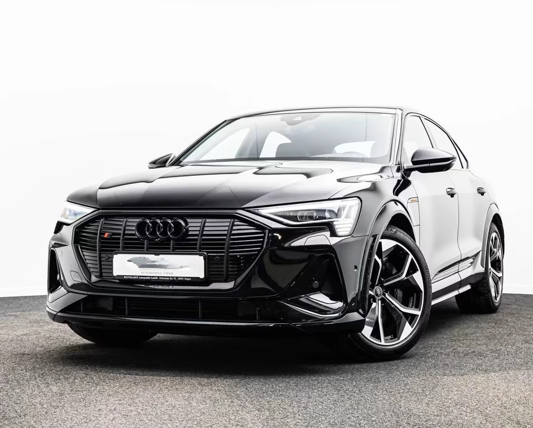 Hoofdafbeelding Audi e-tron
