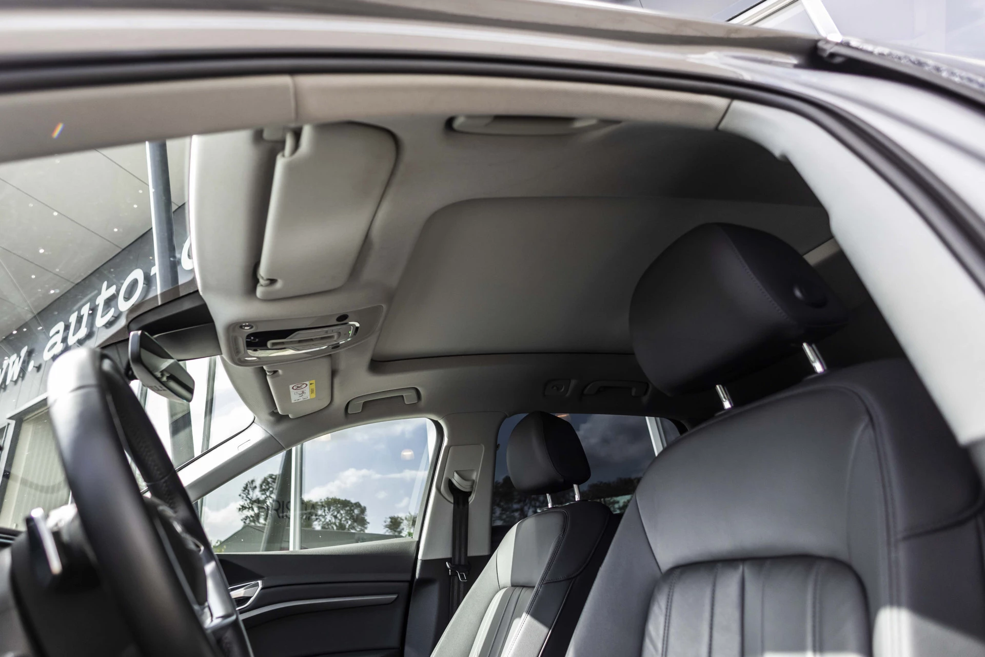 Hoofdafbeelding Audi e-tron