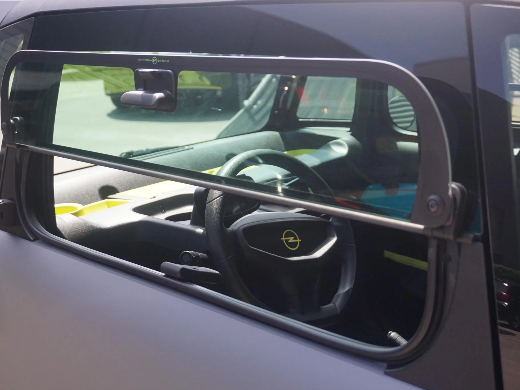 Hoofdafbeelding Opel Rocks-e