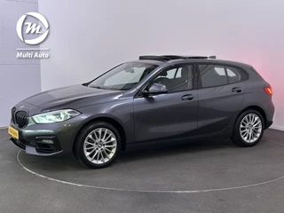 BMW 1 Serie 118i Sportline 140pk Dealer O.H | Panodak | Apple Carplay | Sportstoelen Verwarmd | DAB | Sfeerverlichting | 17"L.M | Navi Full Map |