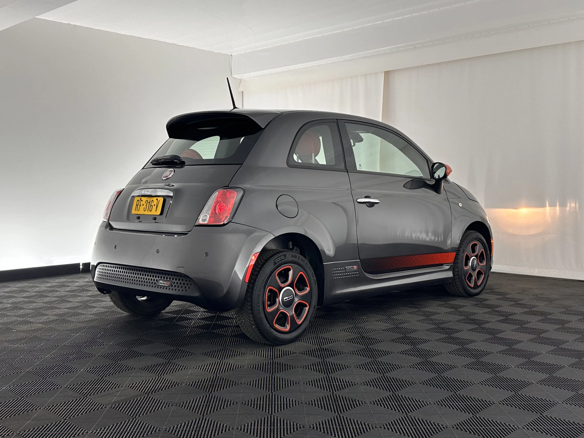 Hoofdafbeelding Fiat 500e