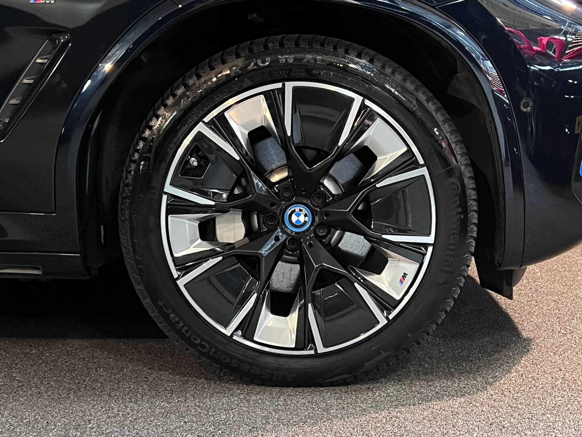 Hoofdafbeelding BMW iX3