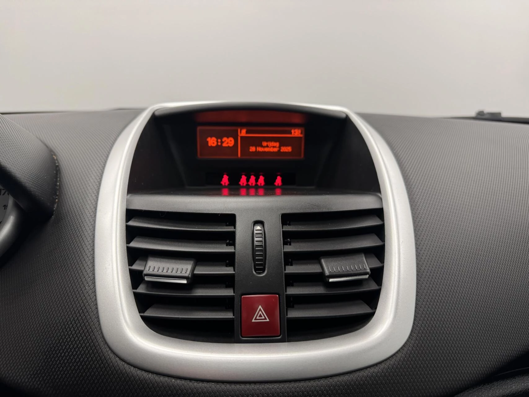 Hoofdafbeelding Peugeot 207