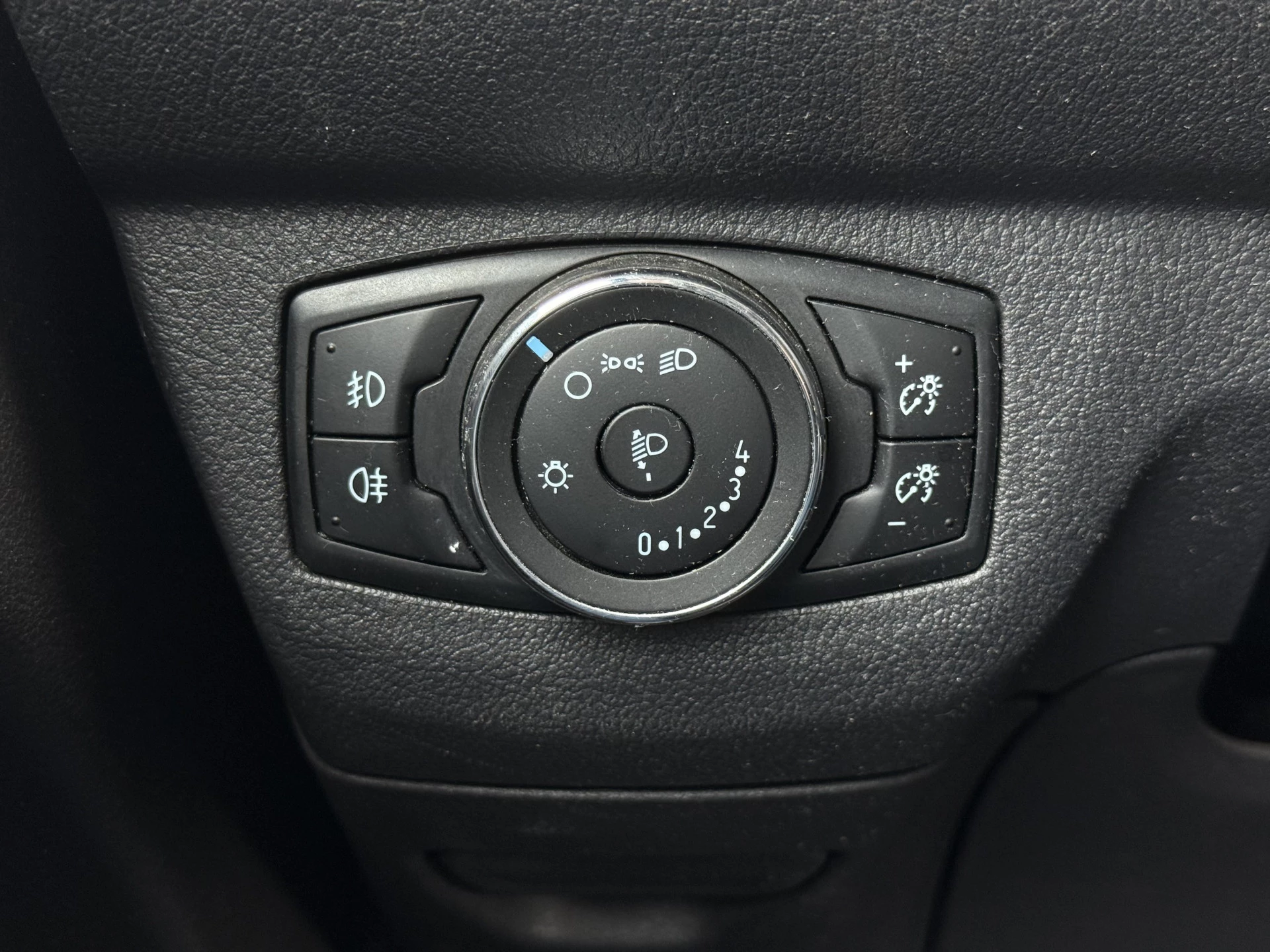 Hoofdafbeelding Ford Transit Courier