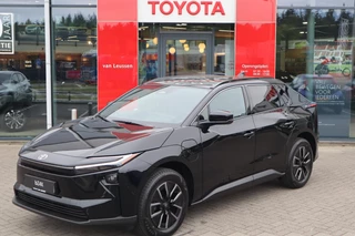 Hoofdafbeelding Toyota bZ4X Toyota bZ4X DYNAMIC 73 kWh MODEL 2026! WARMTEPOMP STOEL/STUURVERW PARK-SENSOREN 360°CAMERA EL-STOEL APPLE/ANDROID LED