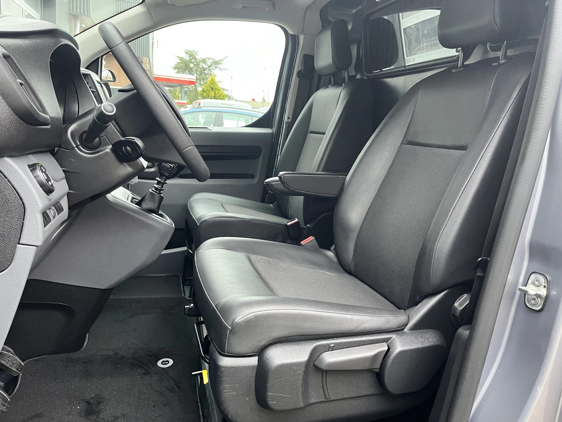 Hoofdafbeelding Peugeot Expert