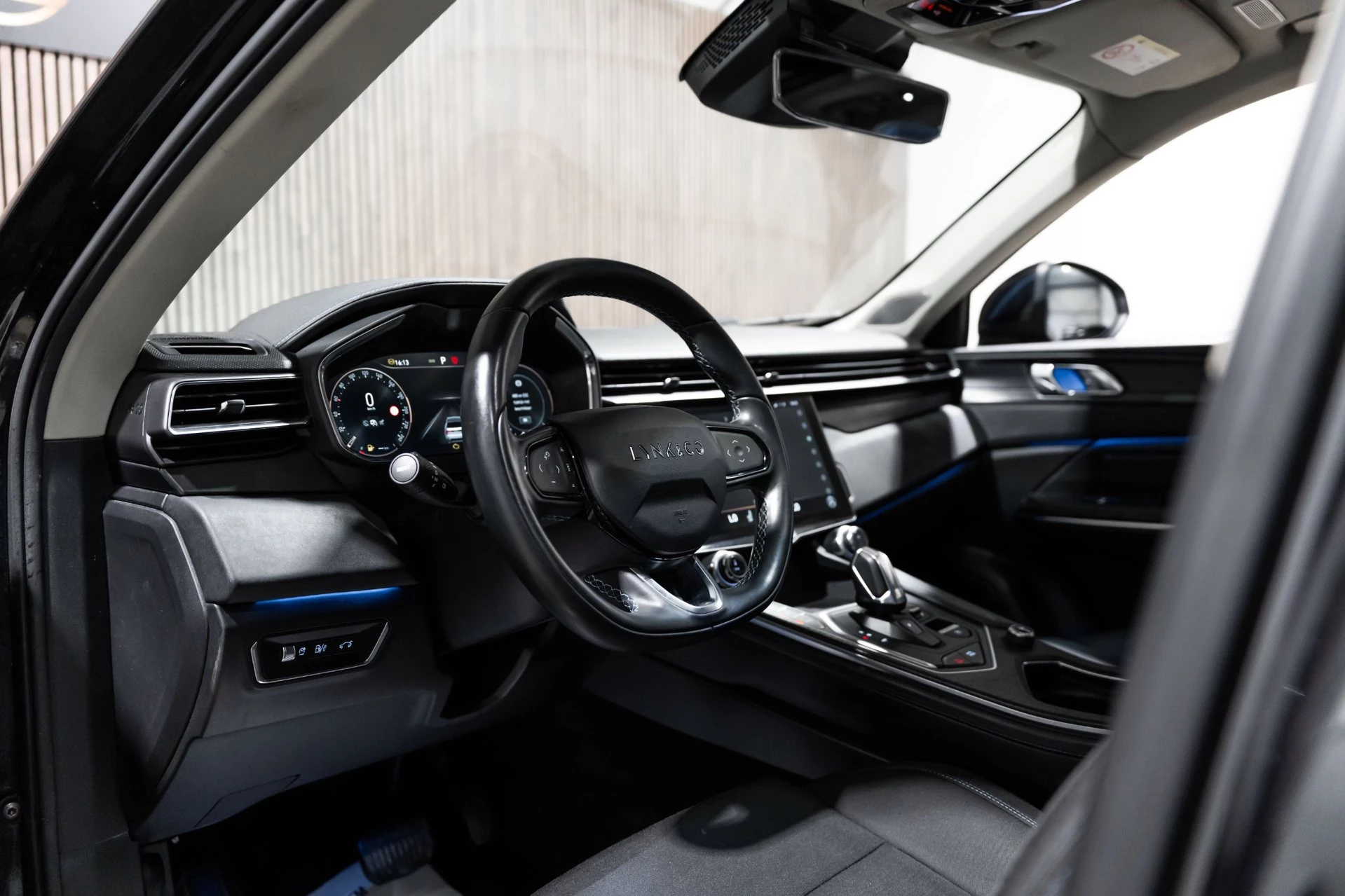 Hoofdafbeelding Lynk & Co 01