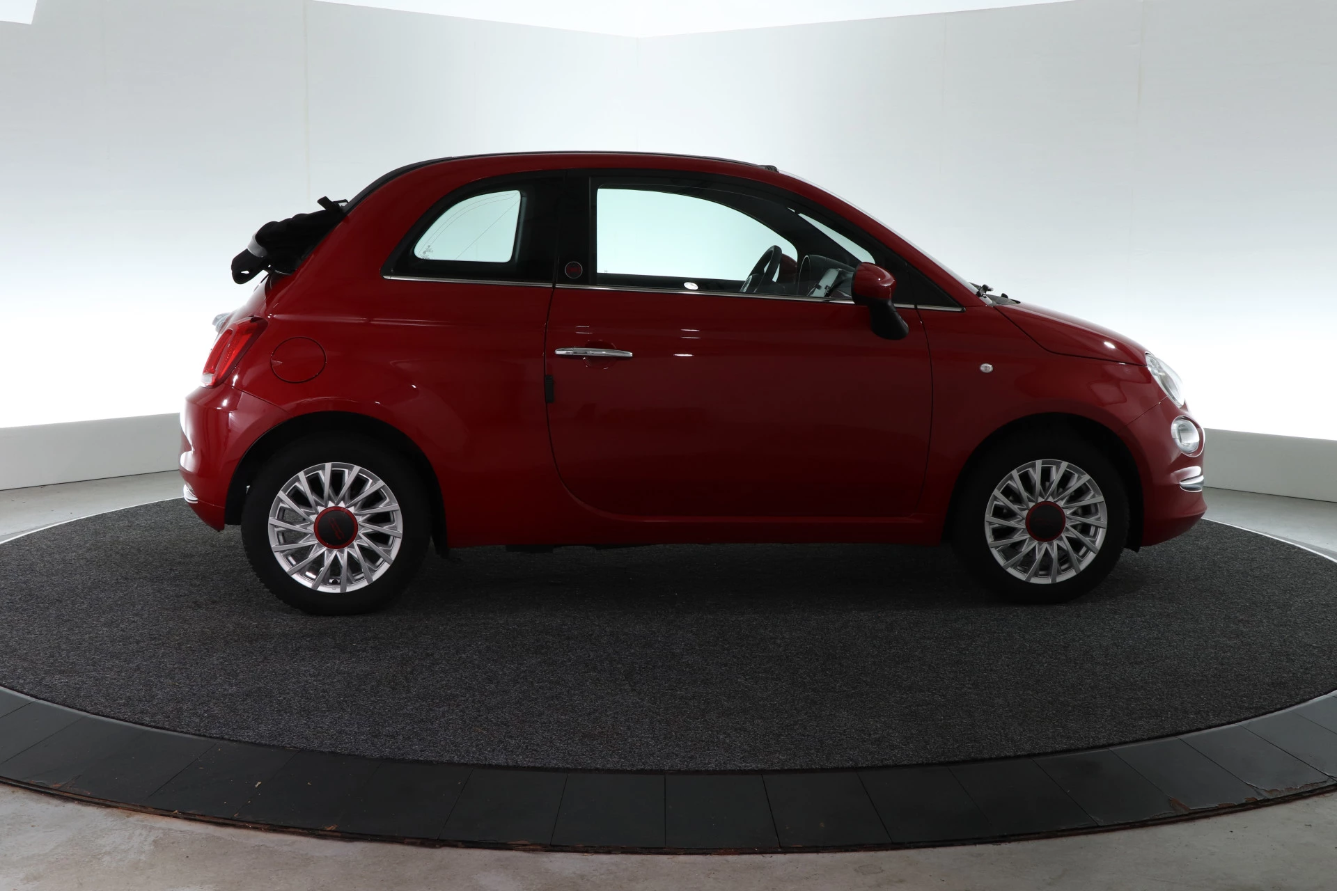 Hoofdafbeelding Fiat 500C