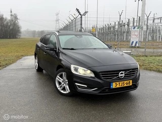 Volvo V60 2.4 D6 AWD Plug-In Hybrid Summum Navi Cam Xenon