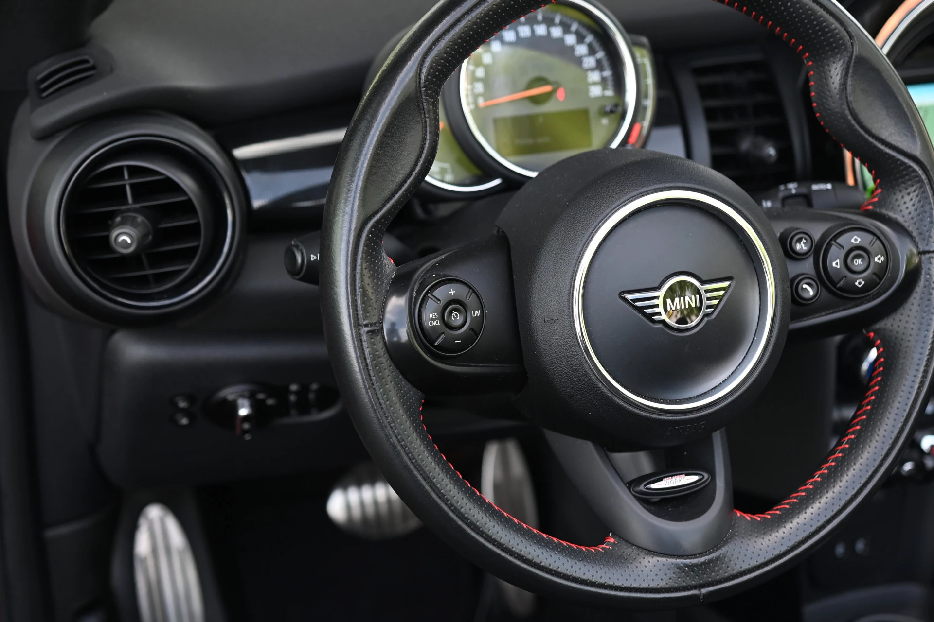 Hoofdafbeelding MINI Cooper Cabrio