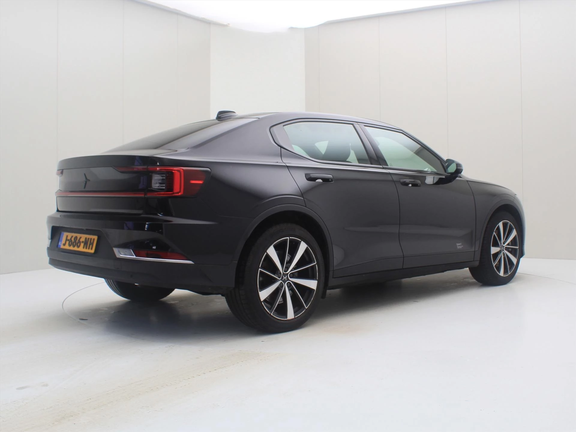 Hoofdafbeelding Polestar 2