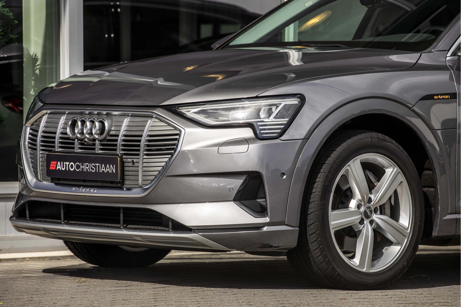 Hoofdafbeelding Audi e-tron