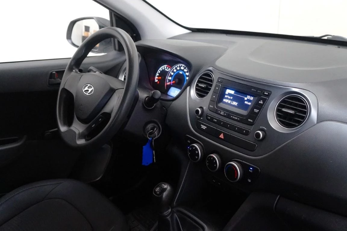 Hoofdafbeelding Hyundai i10