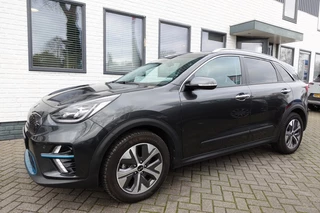 Kia Niro Executive Line plus 64 KWH Panorama,Stoel ventilatie/verwarming Zeer verzorgd