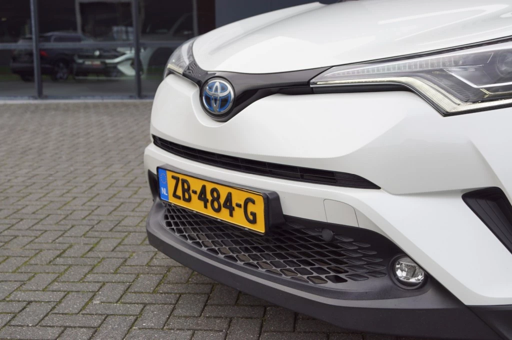 Hoofdafbeelding Toyota C-HR