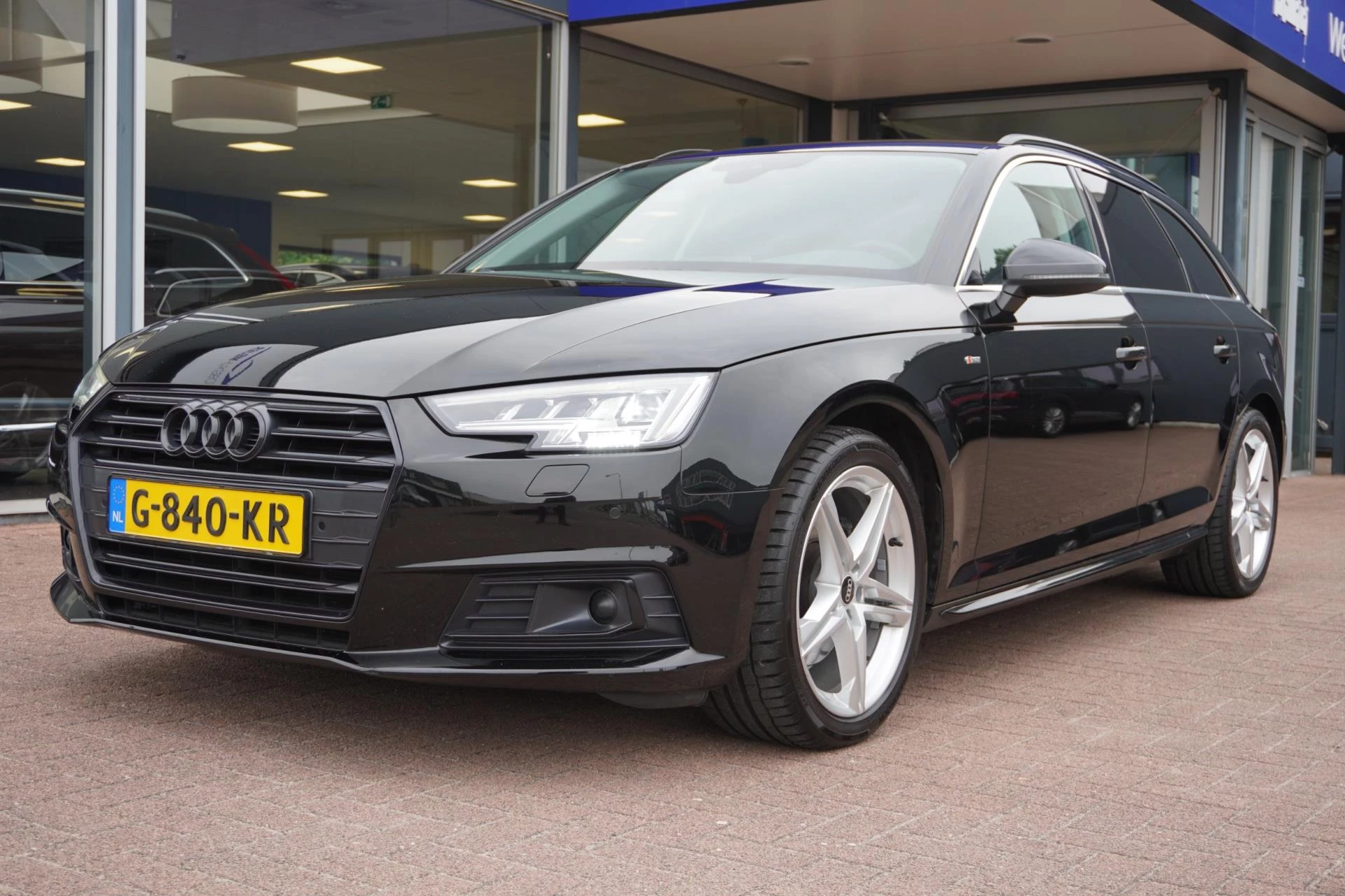 Hoofdafbeelding Audi A4