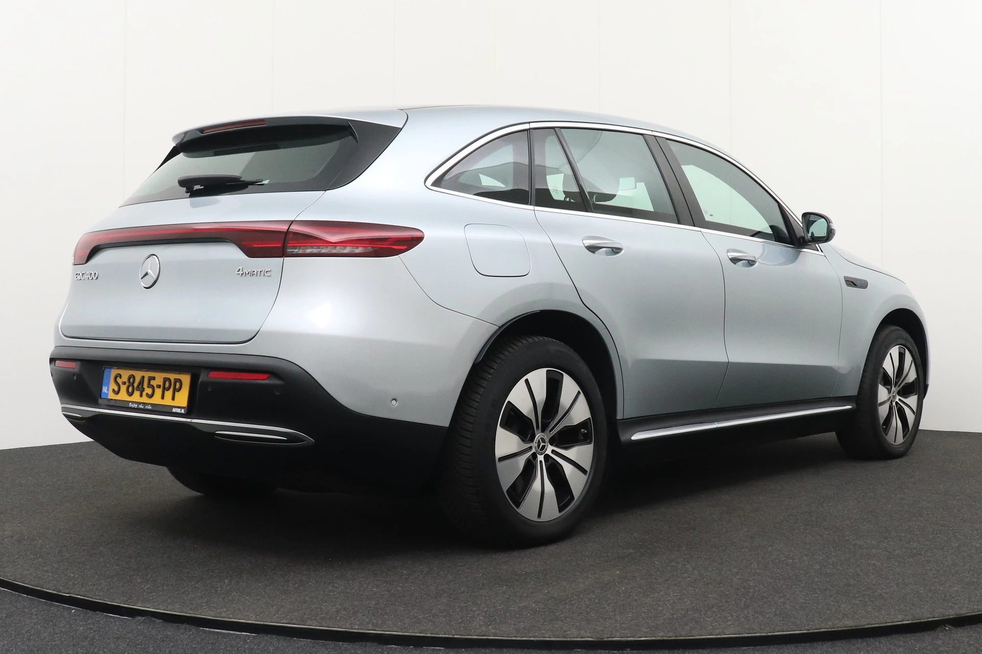 Hoofdafbeelding Mercedes-Benz EQC