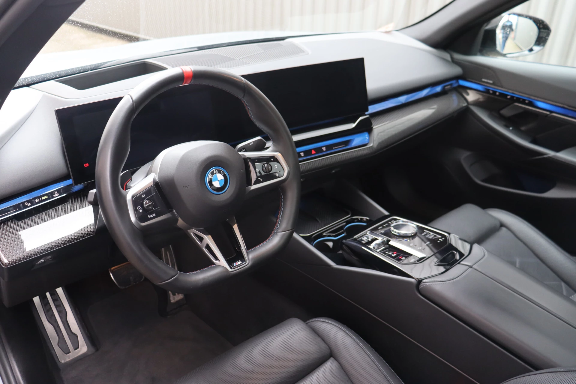 Hoofdafbeelding BMW i5