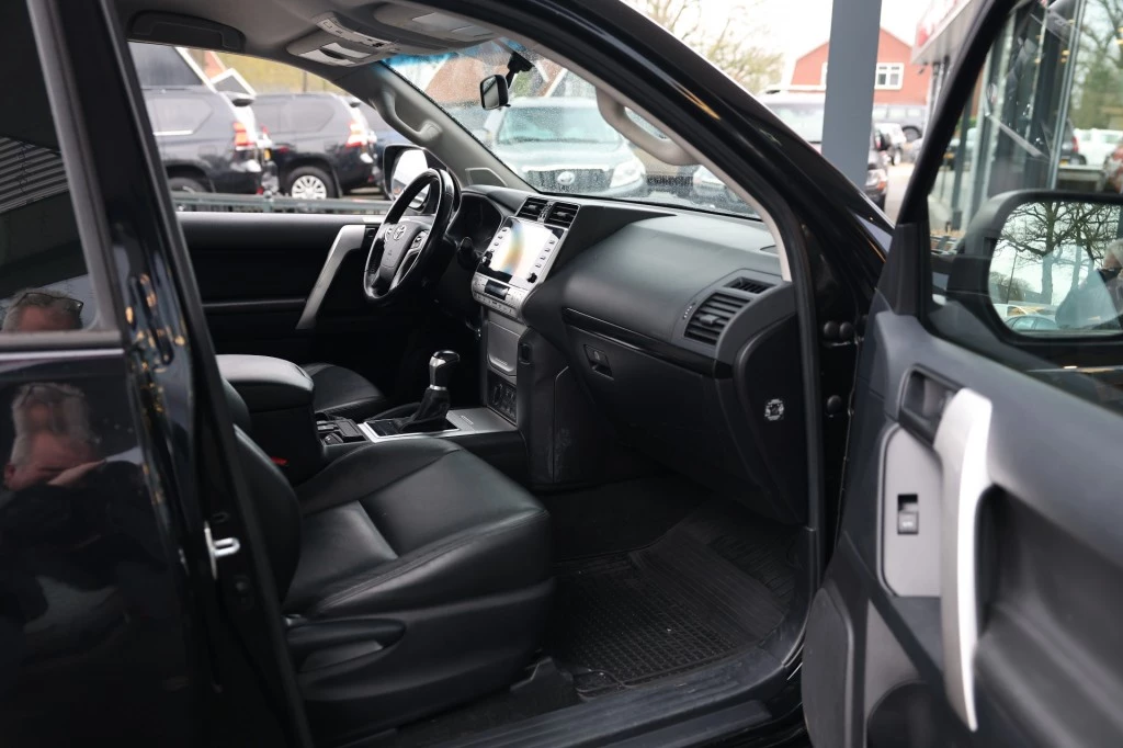 Hoofdafbeelding Toyota Land Cruiser