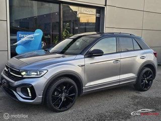 Hoofdafbeelding Volkswagen T-Roc Volkswagen T-Roc 1.5 TSI 3x R-Line Panorama/IQ Light/Keyless/Twotone