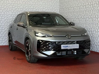 Hoofdafbeelding Volkswagen T-Roc Volkswagen T-Roc 1.5 eTsi 150PK R-LINE EDITION VW.TREKHAAK BLACK STYLE IQ LED/GRIL/LOGO STOEL/STUUR.VERW 2026