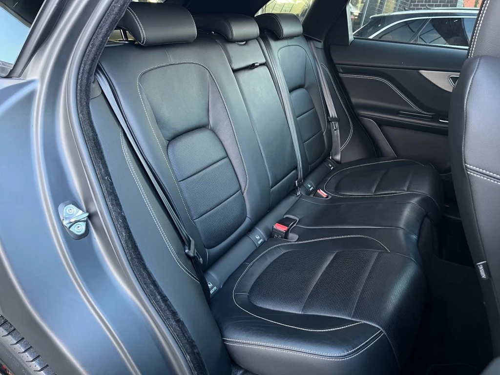 Hoofdafbeelding Jaguar F-PACE