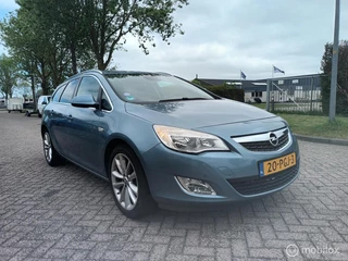 Opel Astra Sports Tourer 1.4 Turbo Cosmo Stuur Stoel Verwarm