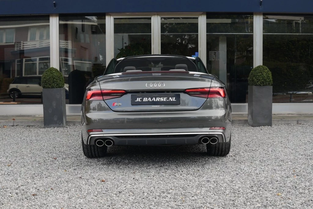 Hoofdafbeelding Audi S5