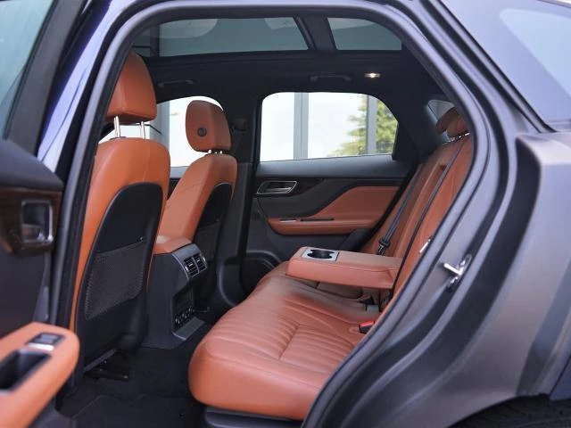 Hoofdafbeelding Jaguar F-PACE