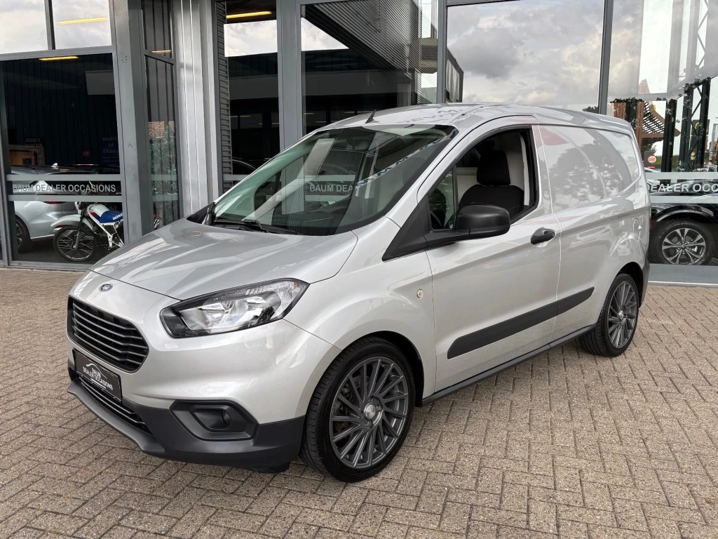 Hoofdafbeelding Ford Transit Courier