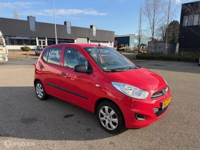 Hoofdafbeelding Hyundai i10