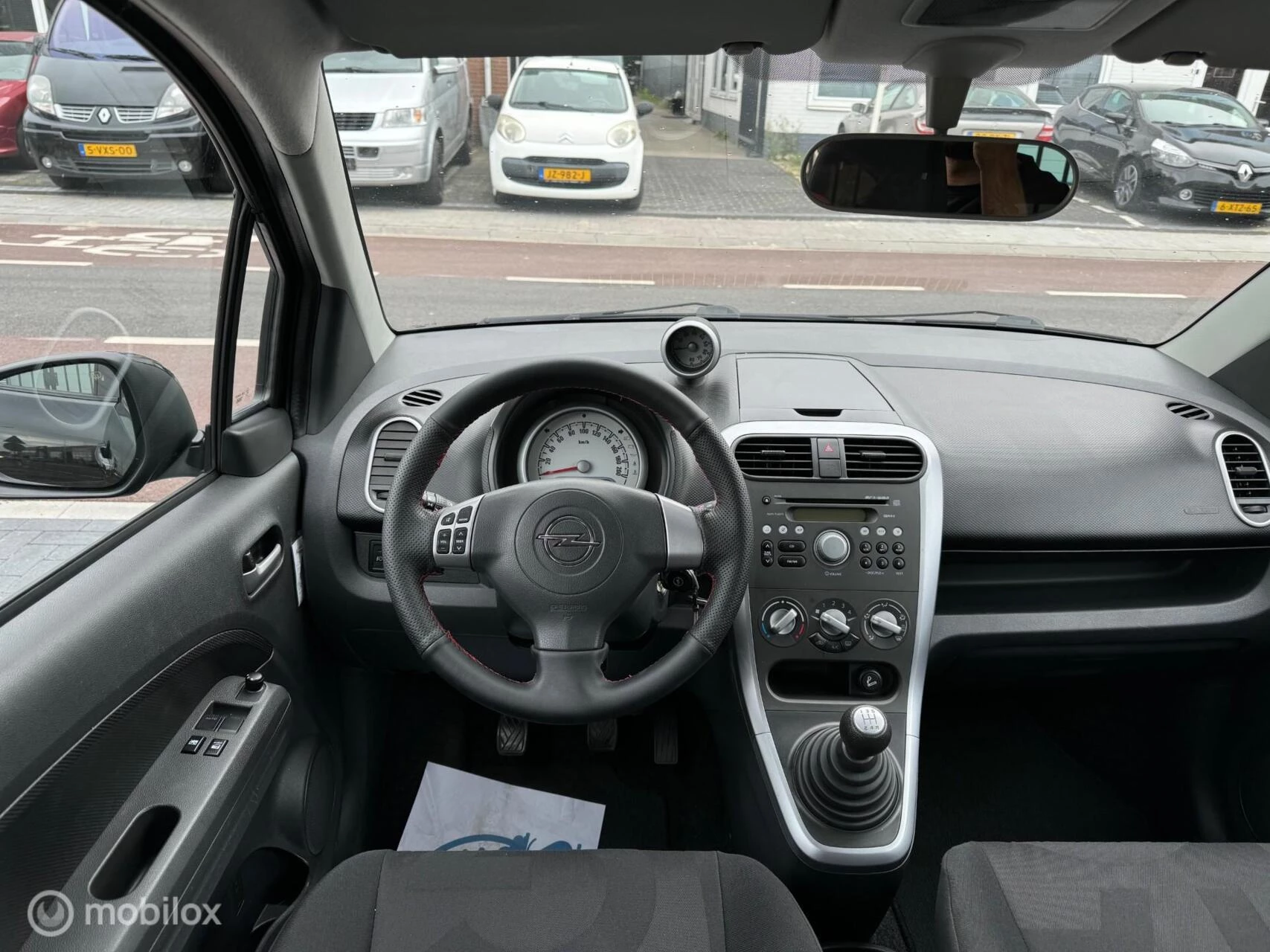 Hoofdafbeelding Opel Agila