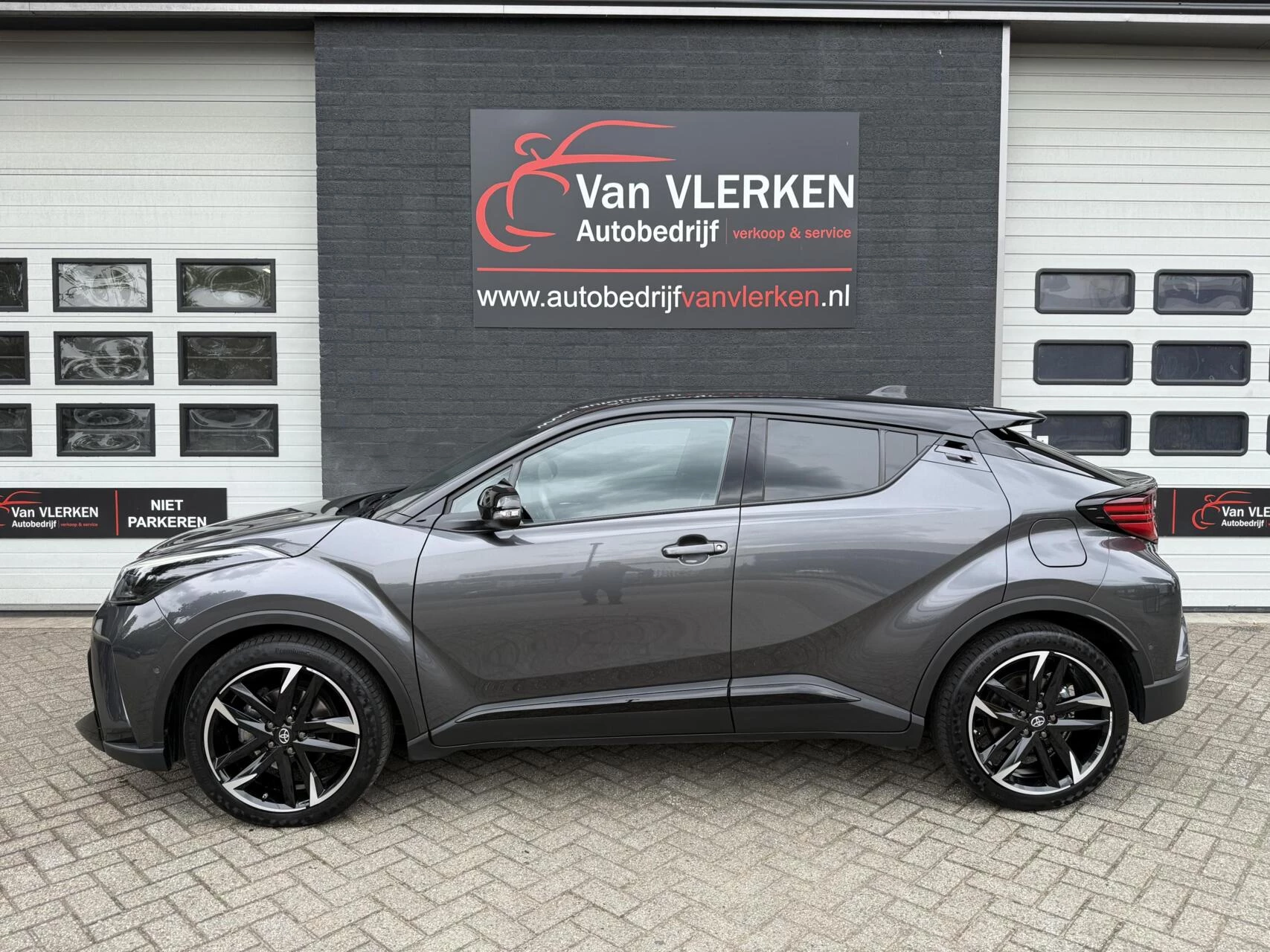 Hoofdafbeelding Toyota C-HR