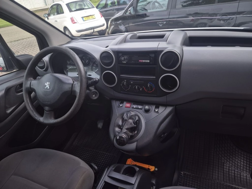 Hoofdafbeelding Peugeot Partner