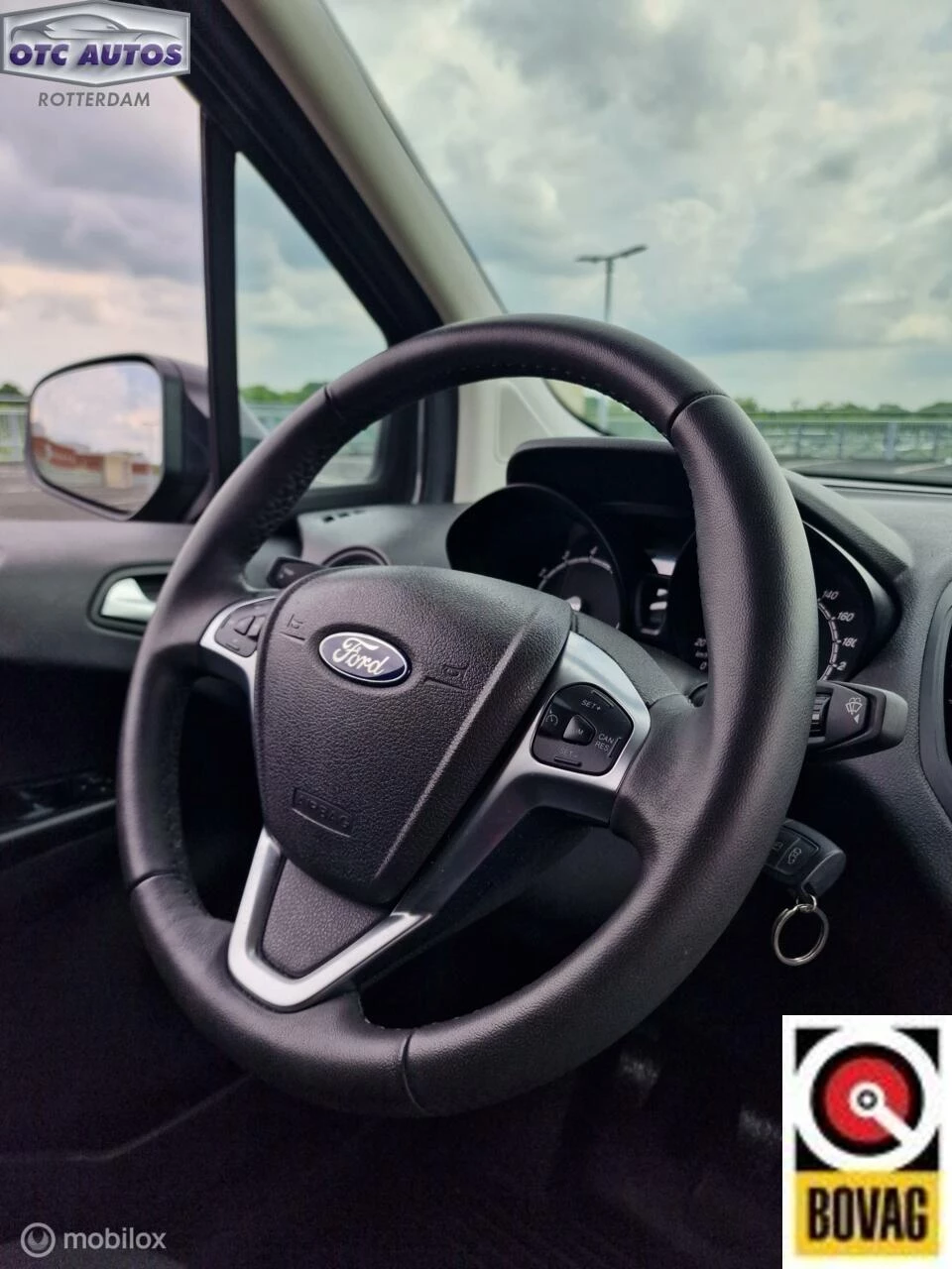 Hoofdafbeelding Ford Transit Courier
