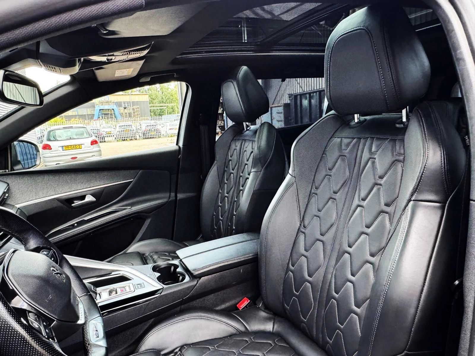 Hoofdafbeelding Peugeot 5008