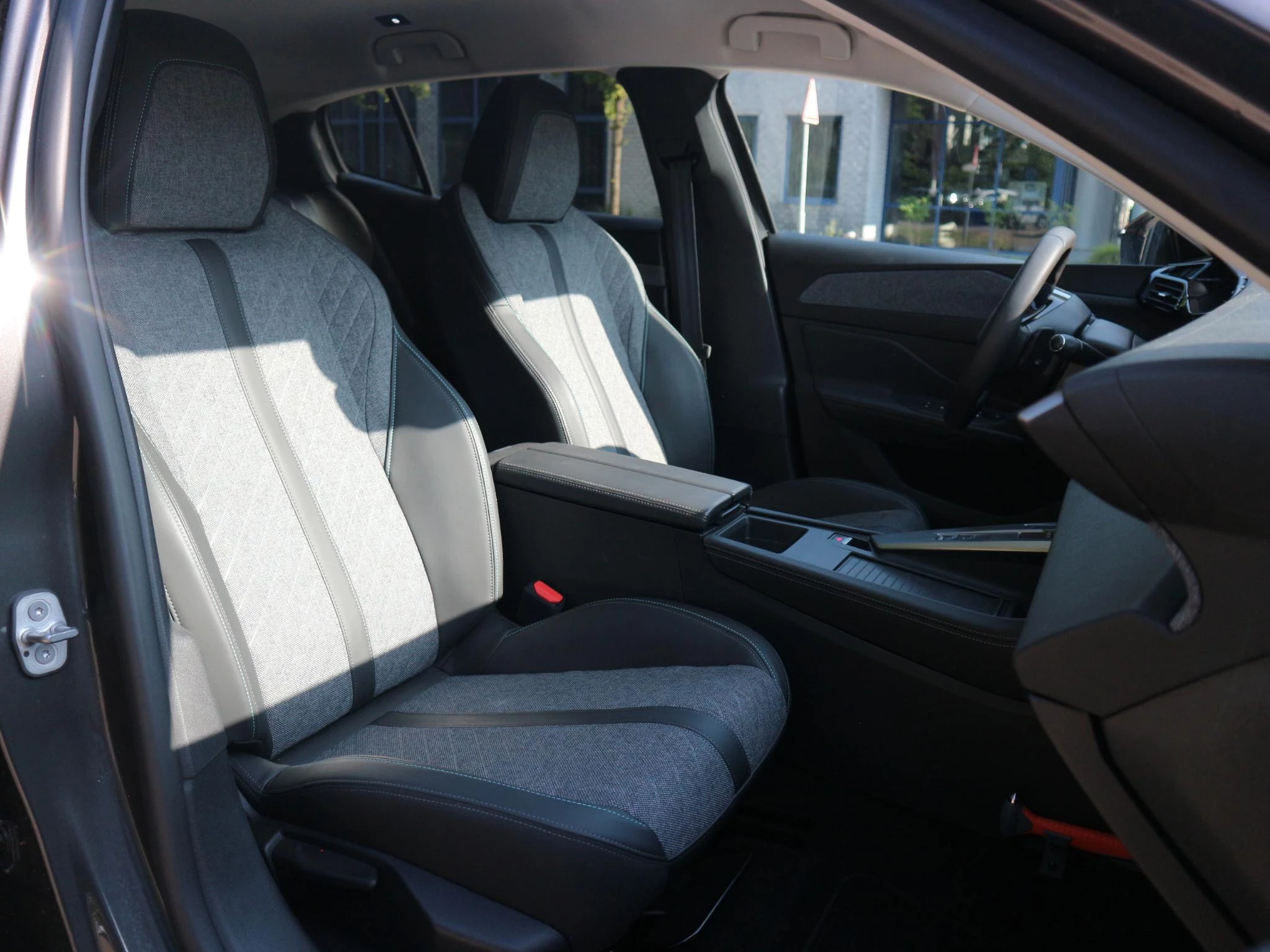 Hoofdafbeelding Peugeot 408