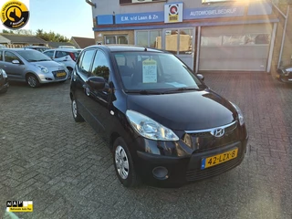 Hoofdafbeelding Hyundai i10 Hyundai i10 1.1 Active Cool AIRCO/RADIO CD/CENTR.VERGR/ELEC.RAMEN VOOR