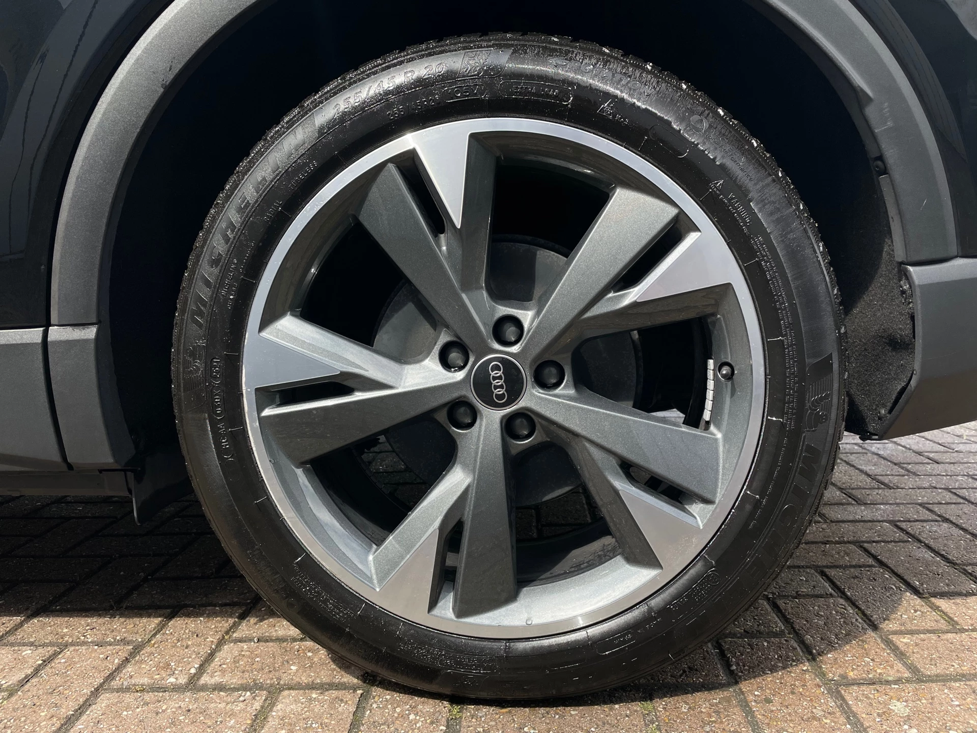 Hoofdafbeelding Audi Q4 e-tron