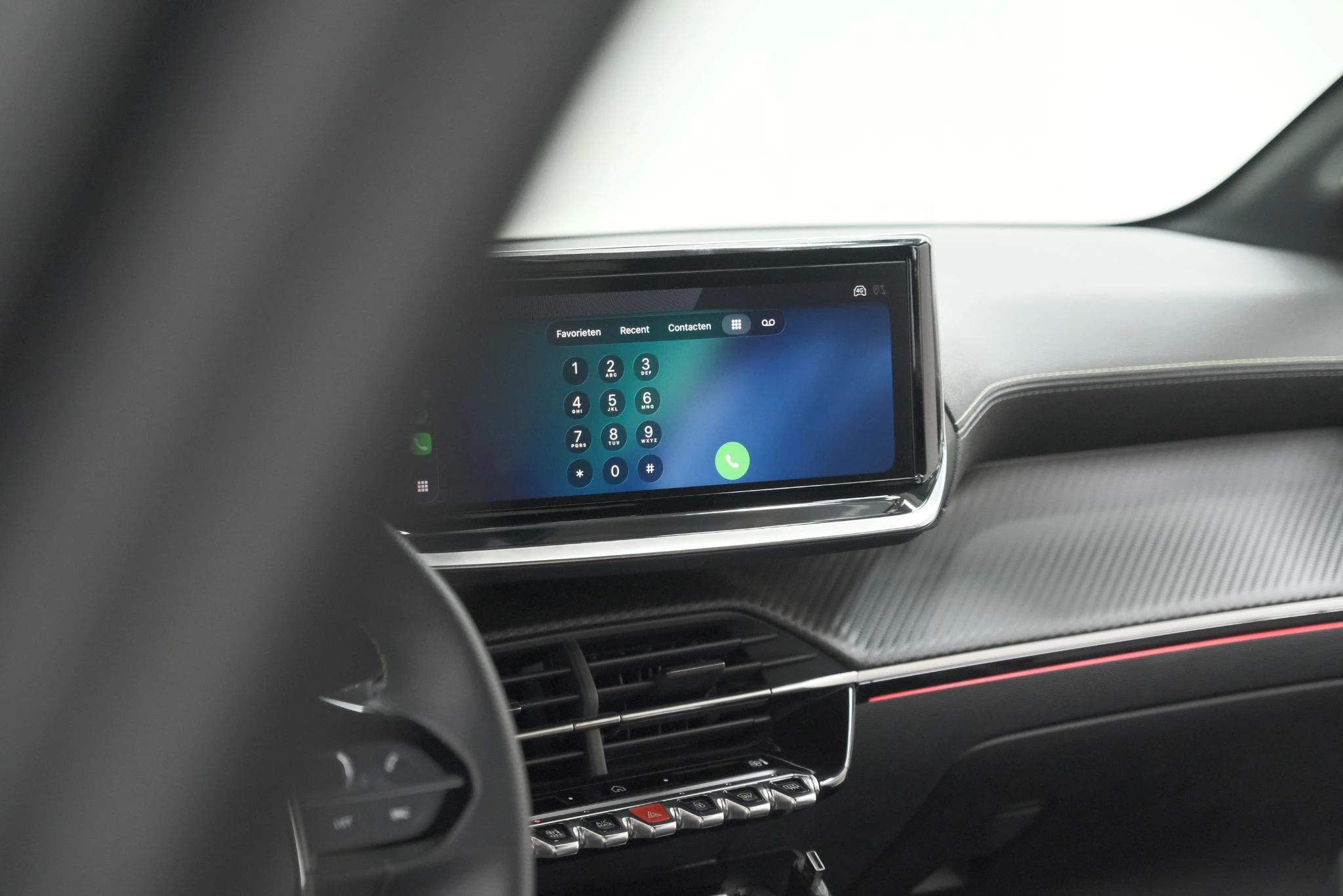 Hoofdafbeelding Peugeot e-208