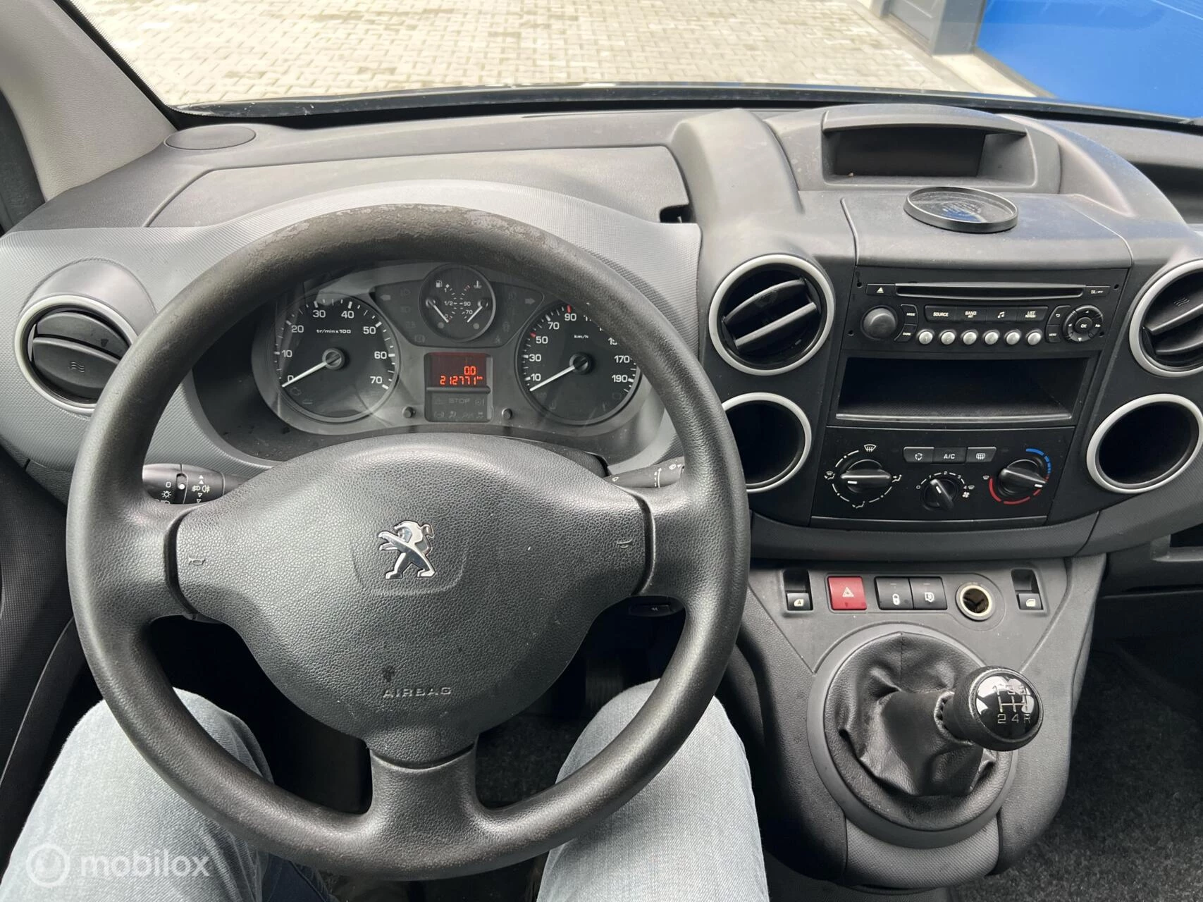 Hoofdafbeelding Peugeot Partner