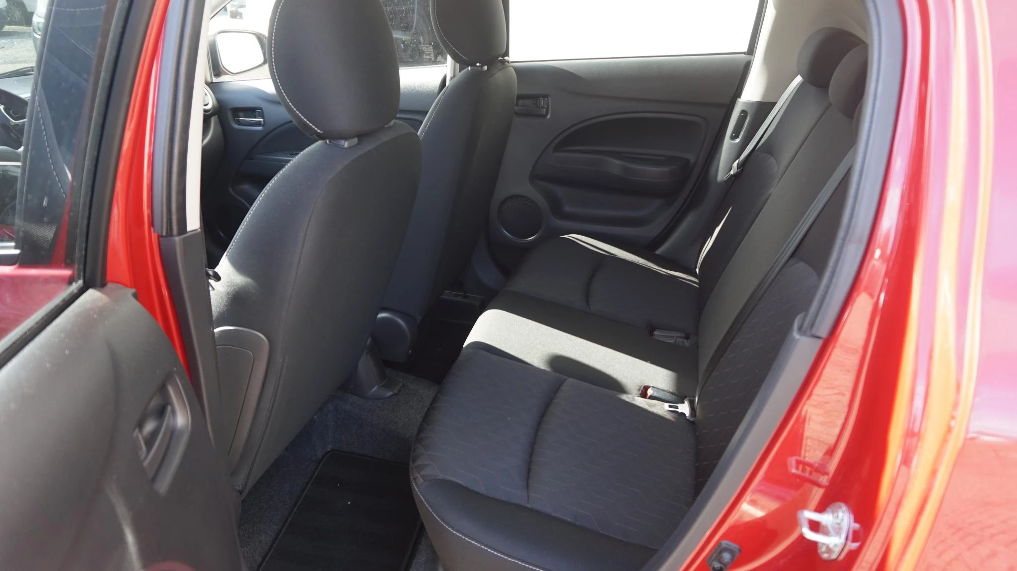 Hoofdafbeelding Mitsubishi Space Star