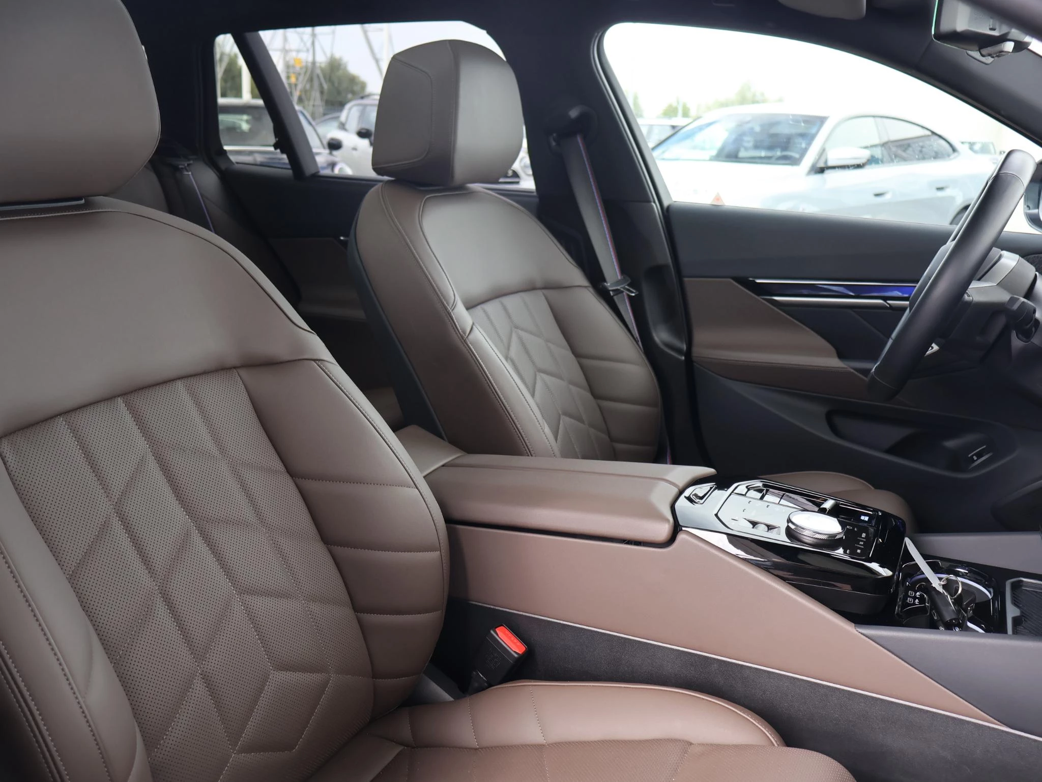 Hoofdafbeelding BMW i5