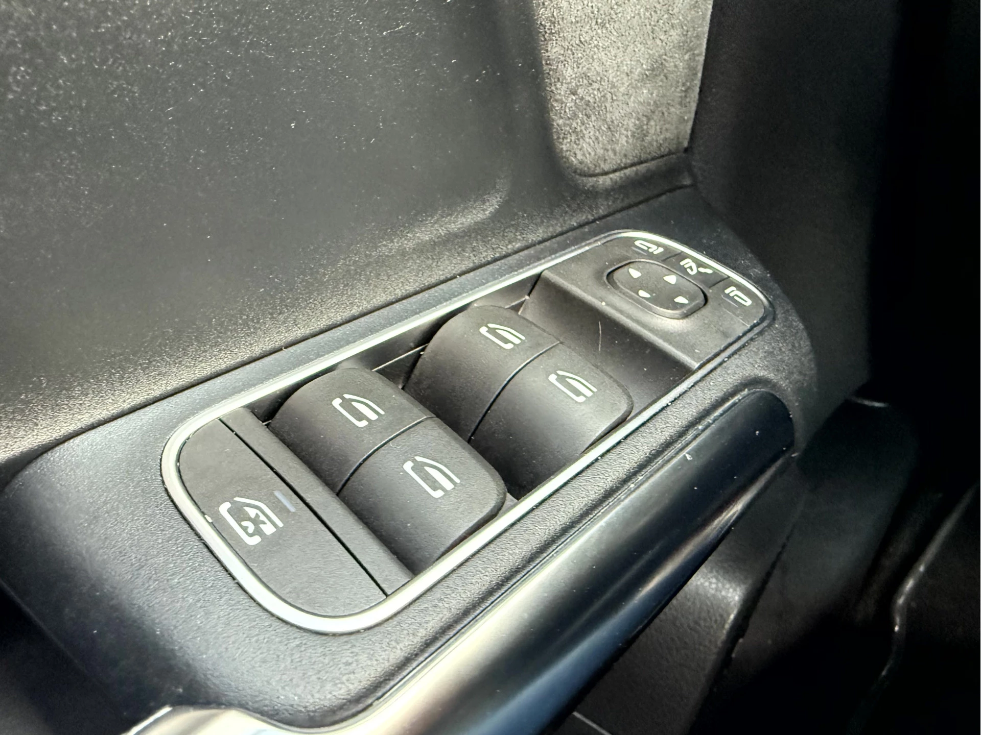 Hoofdafbeelding Mercedes-Benz EQA